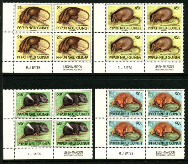 PAPUA NEW GUINEA - 1993 'MAMMALS' Set of 4 Corner Blocks MNH [B1760]