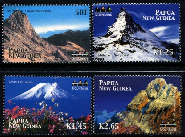 PAPUA NEW GUINEA - 2003 'INTERNATIONAL YEAR OF MOUNTAINS' Set of 4 MNH [B1709]