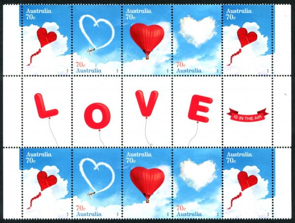 AUSTRALIA - 2015 'LOVE IS IN THE AIR' Gutter strip MNH [E6209]