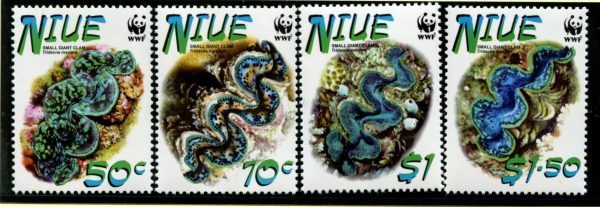 NIUE - 2002 WWF 'SMALL GIANT CLAM' Set of 4 MNH [C4647]