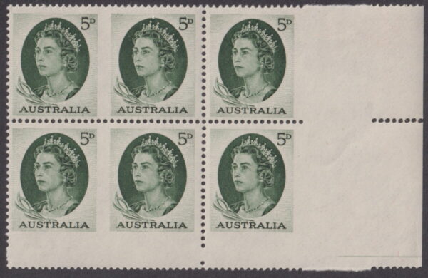 AUSTRALIA - 1966 5d GREEN Imperf Booklet Panes SG 354 MNH Cv £22 [E7095]